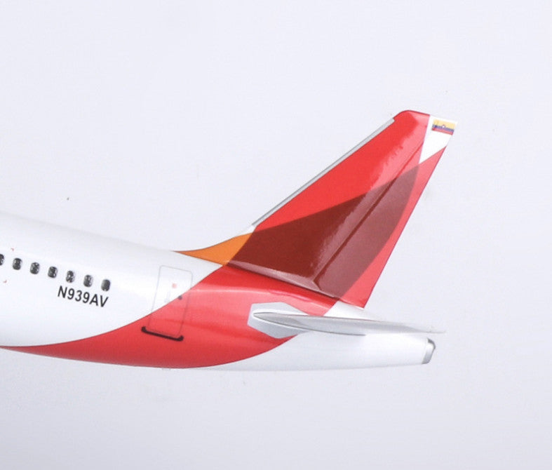 1:130 43CM Avianca BOEING 787 Passenger Plane Landing Gear Resin Aircraft Model