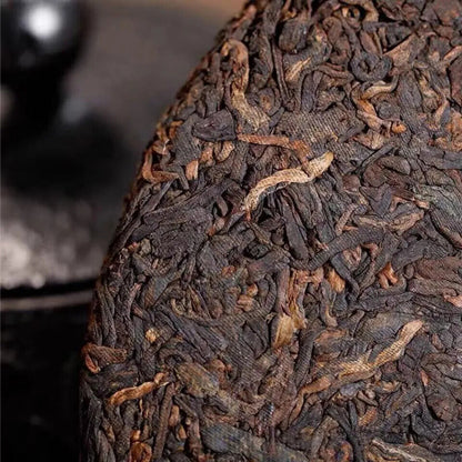 Old ripe tea Yiwu Zhengshan big tree suppresses 357 grams of old Pu'er ripe tea