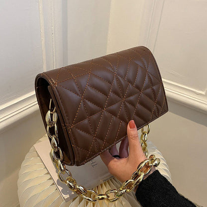 Women Shoulder Bag Metal Thick Chain Quilted Purse Handbag Clutch Bag 22*14*6 CM