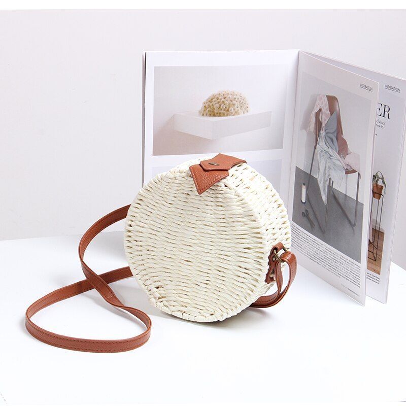 Women Summer Rattan Bag Round Straw Handmade Beach Bag Bohemia Handbag 1PC Green