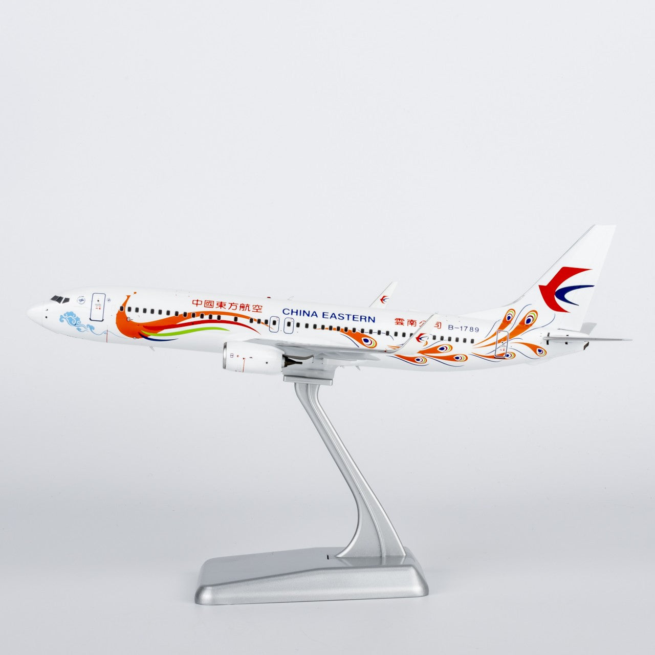 1:200 NGmodels China Eastern Boeing 737-800 B-1788 Airplane Diecast Plane Model