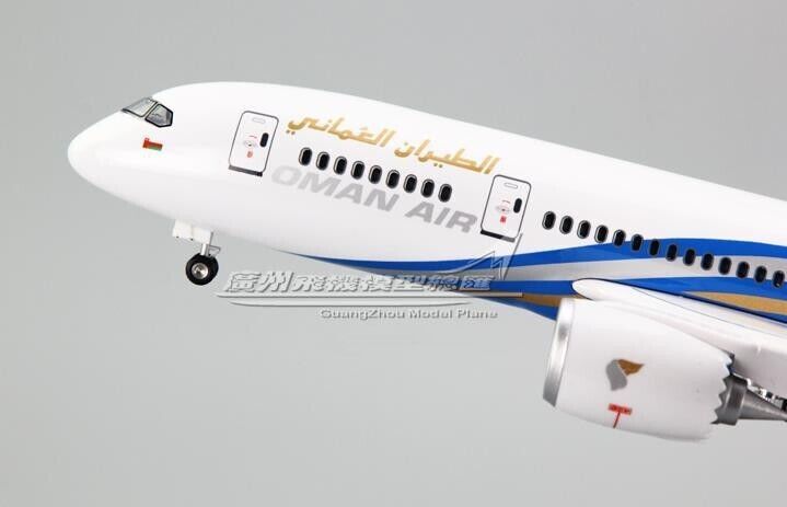 1:130 43CM OMAN AIR BOEING 787 Airplane Plane Landing Gear Resin Aircraft Model