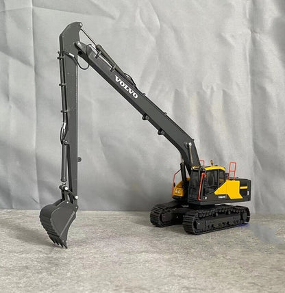 1:50 EC220E Extended Arm Excavator Machine Construction Equipment Diecast Model