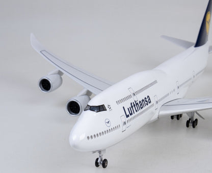 47CM 1:160 Lufthansa BOEING 747-8 Airplane Landing Gears Resin Aircraft Model