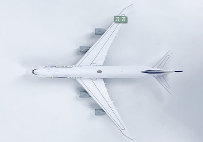 1:400 NGmodels Lufthansa B747-8 D-ABYM Passenger Airplane Diecast Model