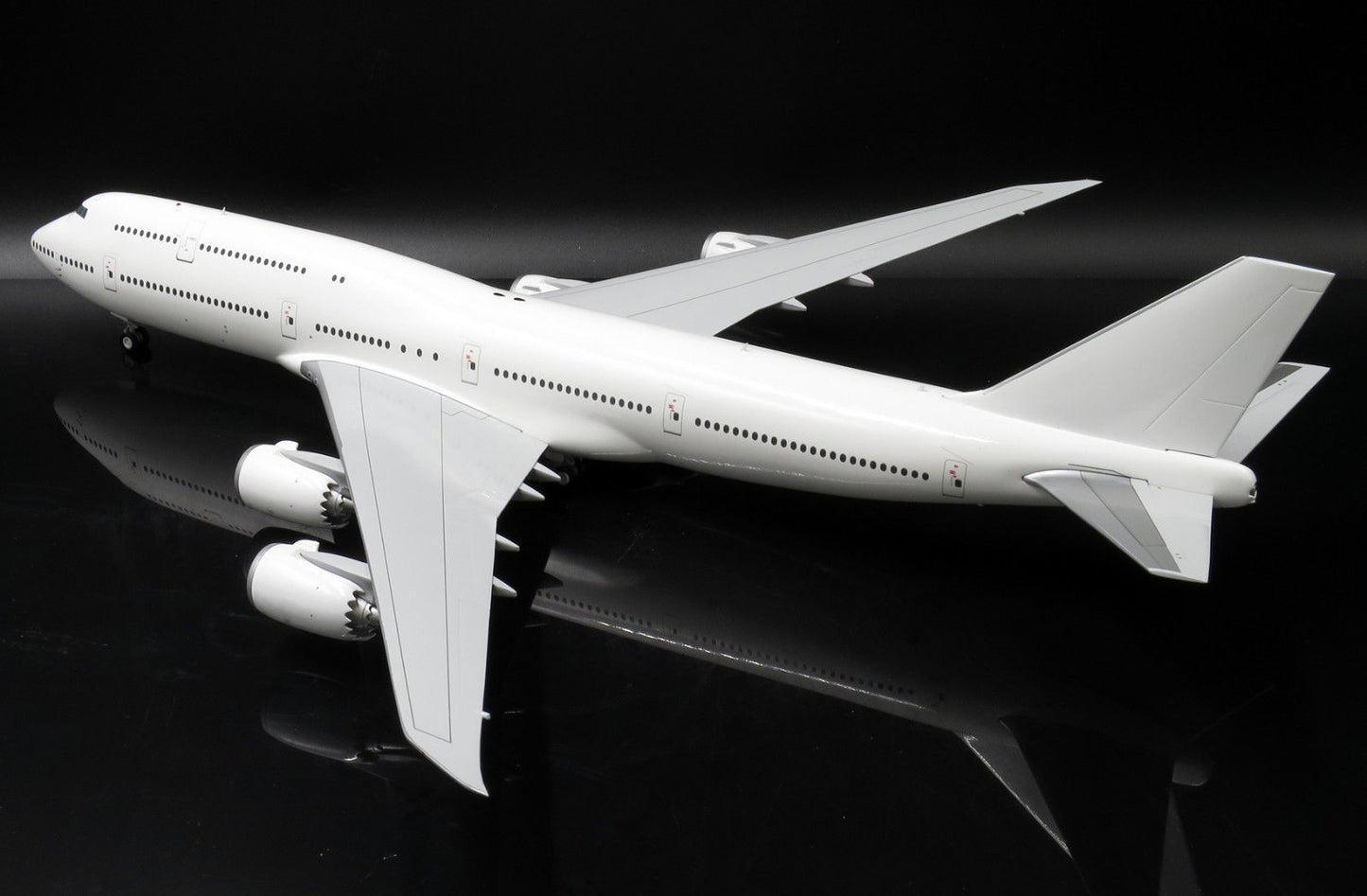 1:200 JC Wings Blank BOEING B747-8 Passenger Airplane Diecast Aircraft Model