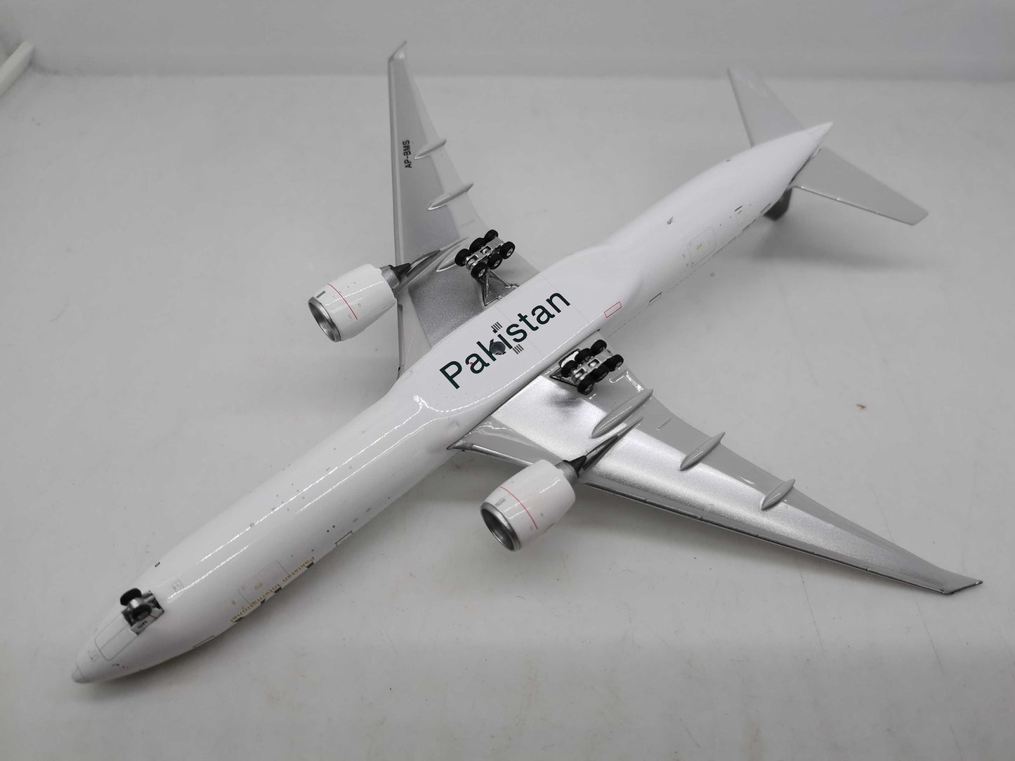 1:400 Phoenix PIA BOEING B777-300ER Airplane Diecast Aircraft Plane Model