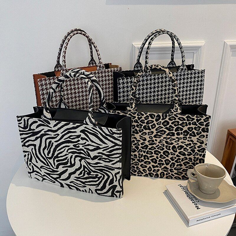 Large Handbag Women Synthetic Leather Square Vintage Shopper Bag 36*25*12 CM 1PC