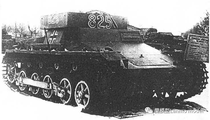 Lanmo model LM35009 1/35 CROMWELL "TULIP" QUADRUPLE RP-3 ROCKET LAUNCHER