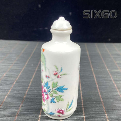 Collectible Chinese Porcelain Handmade Exquisite Snuff Bottle 91045