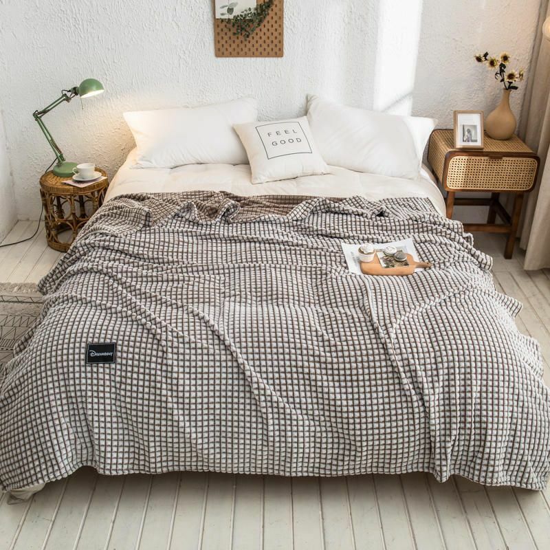 Blankets Plaid Beds Coral Fleece Gray Color Single/Queen/King Flannel Bedspreads