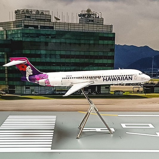 1:200 Geminijets Hawaiian Airlines B717-200 Passenger Airplane Diecast Model