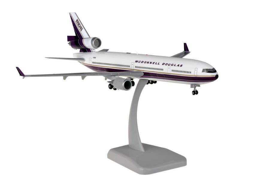 1:200 31CM Hogan McDonnell Douglas MD-11 Passenger Airplane ABS Plastic Model