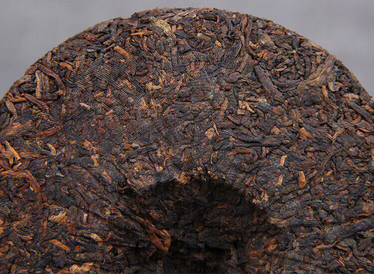 2019 Chinese Yunnan Ripe Pu-erh Golden Bud Small Cake Shu Pu'er Gongting 100g