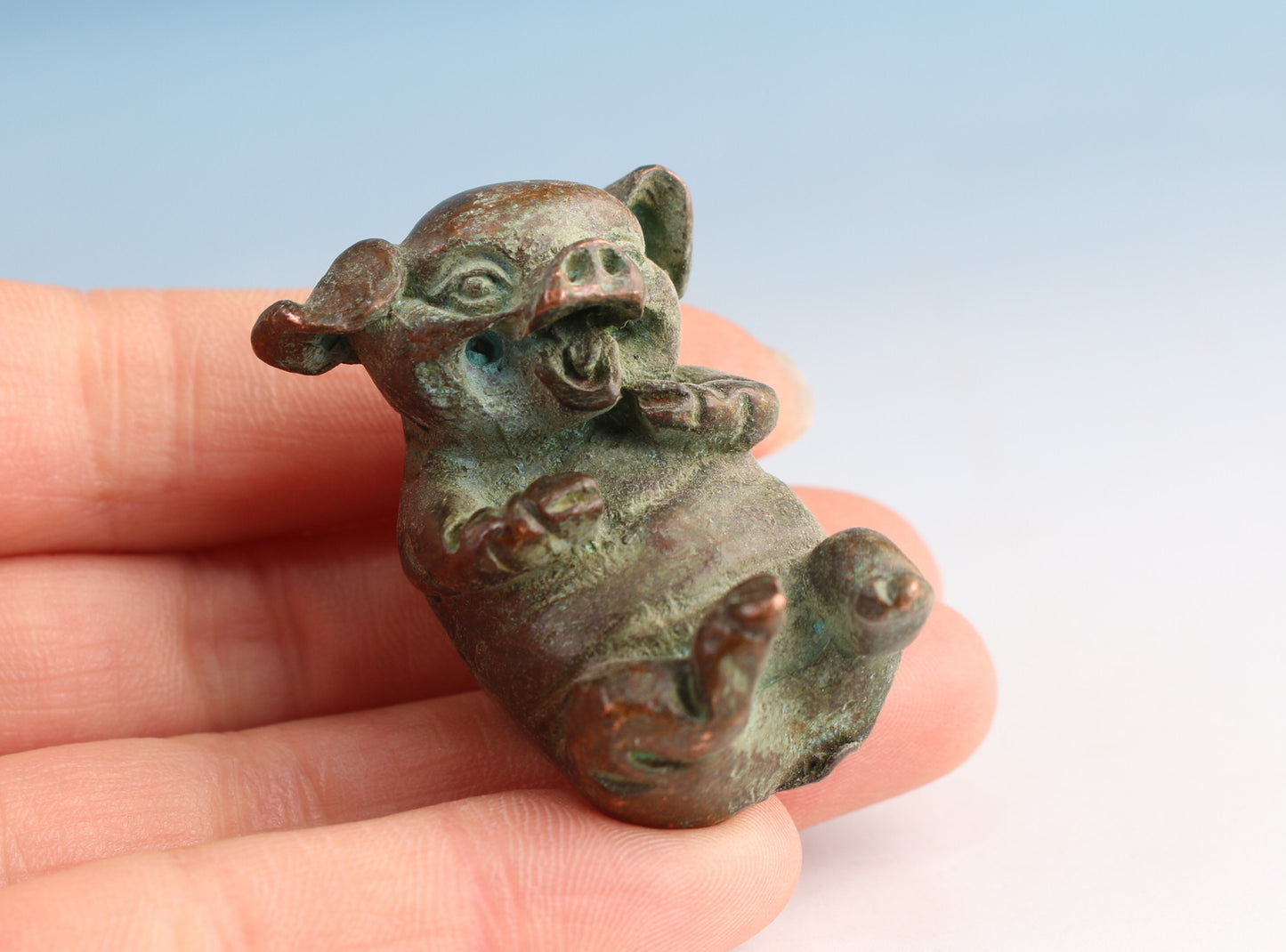 Chinese old bronze pig statue figure tea pet Netsuke table decoration