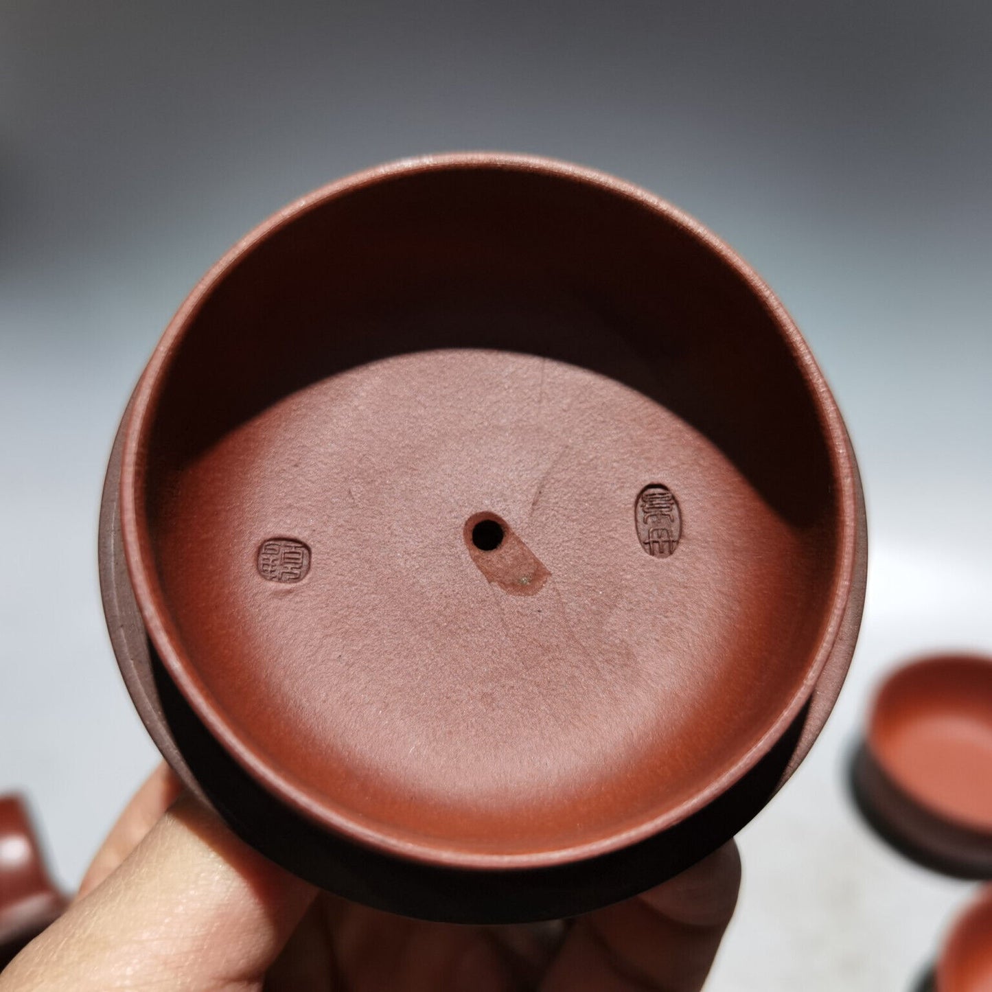 Chinese Yixing Zisha Clay Handmade Exquisite Teapot （德钟套壶 低款：顾景舟 )