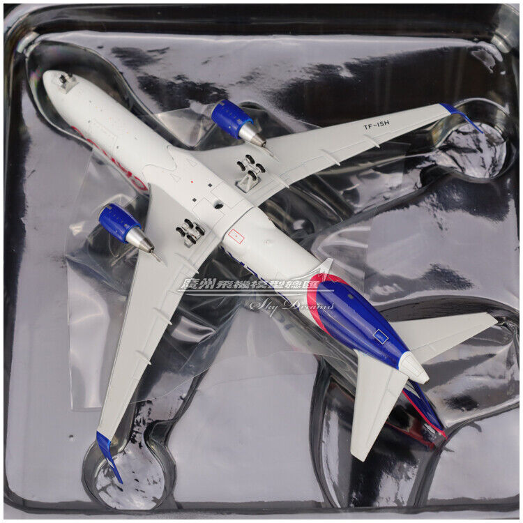 1:400 JC Wings ICELANDAIR BOEING 767-300ER Airplane Diecast Aircraft Plane Model