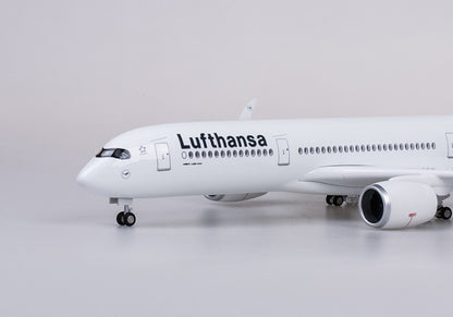 47CM 1:142 Lufthansa AIRBUS A350 Passenger Airplane Landing Gears Resin Model