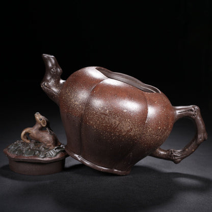 Chinese Yixing Zisha Clay Handmade Exquisite Teapot（一路向前 底款：蒋燕亭）