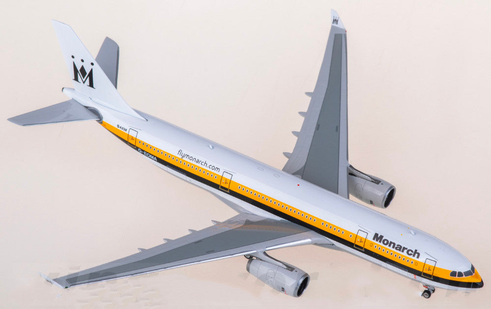 1:400 Phoenix Monarch Airlines Airbus A330-200 Diecast Aircraft Plane Model