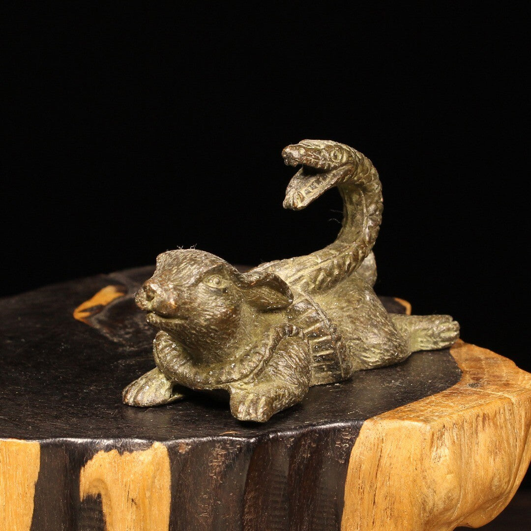 Collection chinese bronze snake PK rabbit statue home decoration tea pet