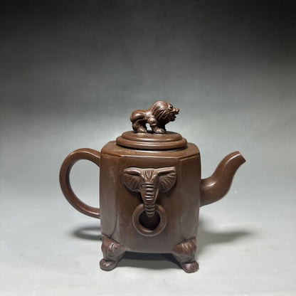 Chinese Yixing Zisha Clay Handmade Exquisite Teapot （威震八方 底款：施小马）