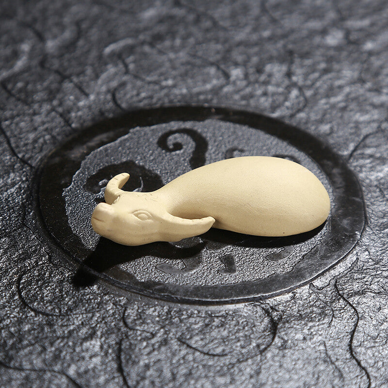 One Buffalo Tea Pet Tray Yixing Zisha Purple Clay China Ornament Household Car