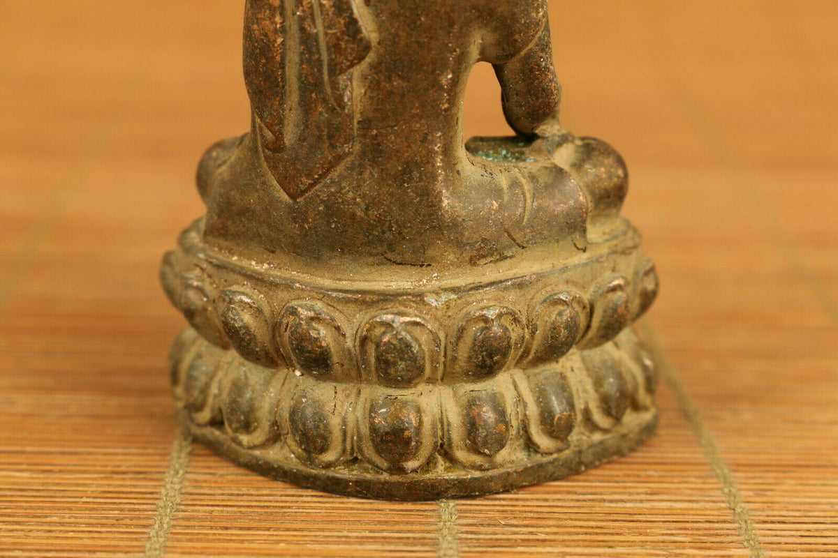 chinese old bronze hand carved buddha Sakyamuni statue figure