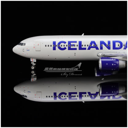 1:400 Phoenix ICELANDAIR BOEING 767-300ER Passenger Plane Diecast Aircraft Model