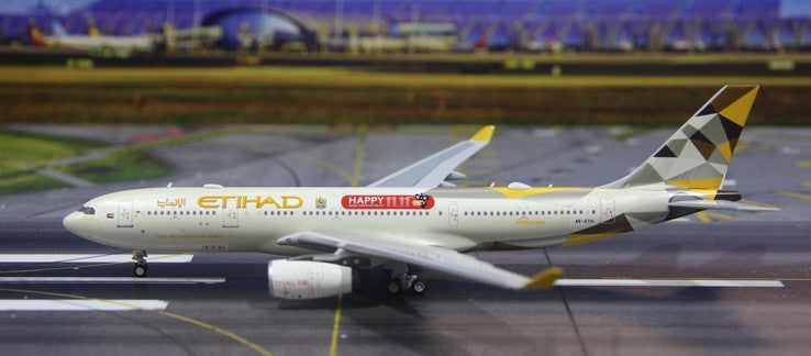 for PandaModel for Etihad Airways for Airbus A330-200 A6-EYH 1/400 plane Model