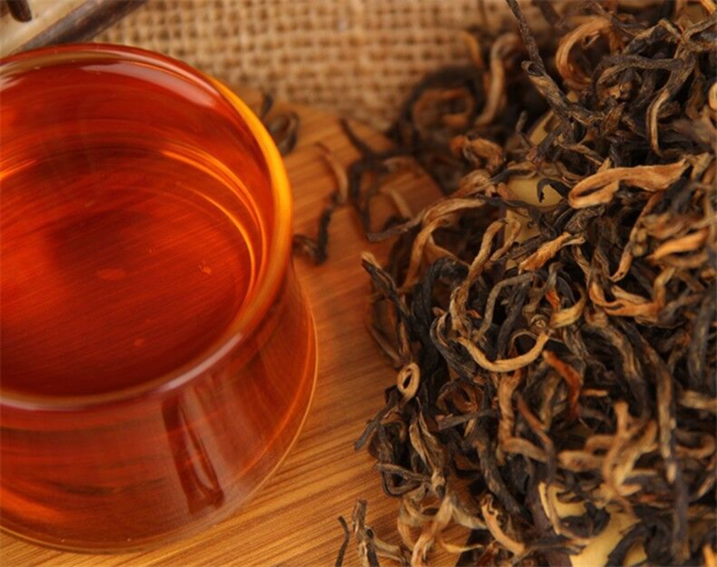 Dian Hong Tea Golden Black Tea Spring Fragrant Flavor Gift Tea Healthy Drink