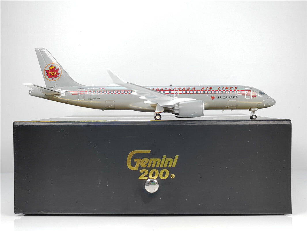 1:200 Geminijets AIR CANADA AIRBUS A220-300 Airplane Diecast Aircraft Model