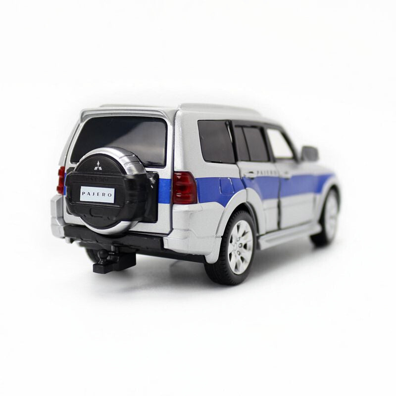 1:32 Diecast Mitsubishi Pajero Metal Car Model Toy Door Open Sound Light Gift