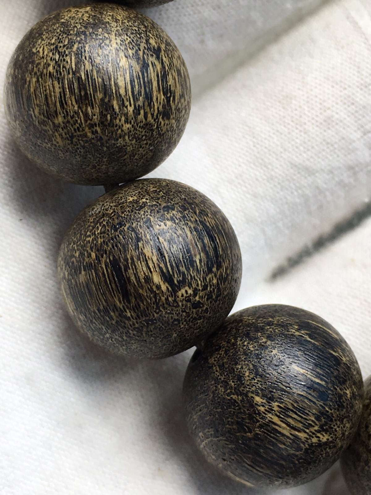 16mm Chinese Natural Eaglewood Handmade Exquisite Bracelets 31327