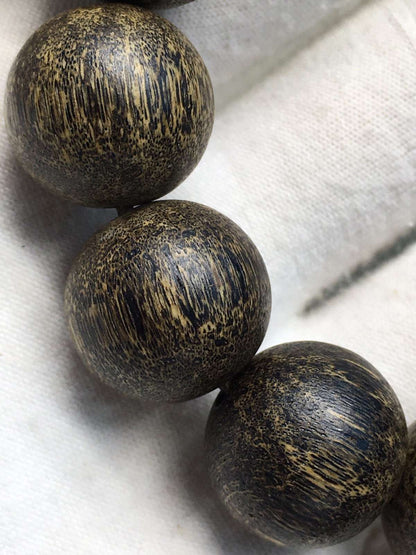 16mm Chinese Natural Eaglewood Handmade Exquisite Bracelets 31327