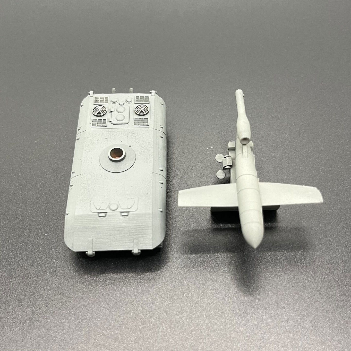 1/144 E100 V1 Cruise Missile Launch Vehicle Tank V1 Missile Launch Vehicle Model
