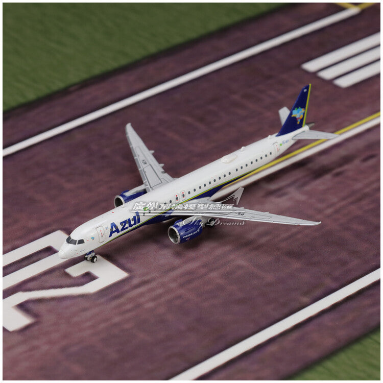 1:400 GeminiJets Azul Embraer ERJ-195 Passenger Plane Diecast  Aircraft Model
