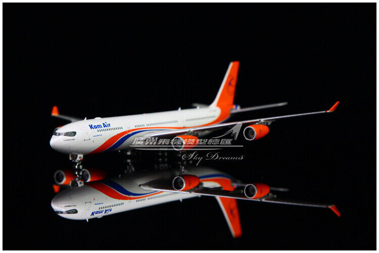 1:400 Phoenix Kam Air AIRBUS A340-300 Passenger Airplane Diecast Aircraft Model