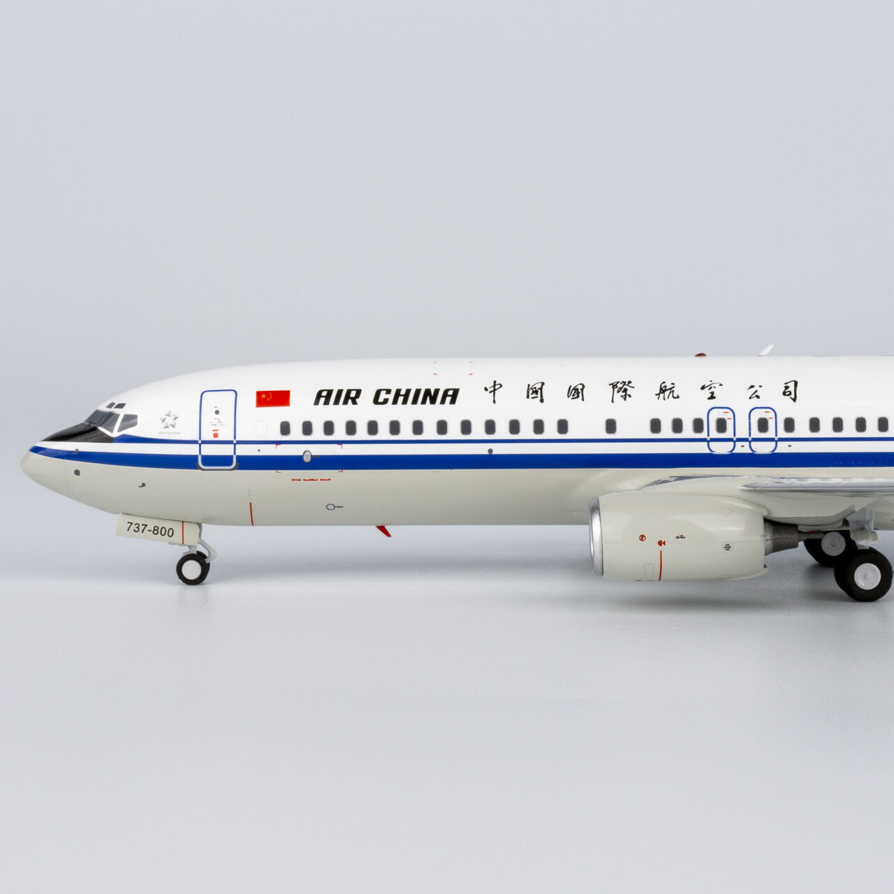 1:200 NG Models Air China Boeing 737-800 Passenger Diecast Aircraft Model