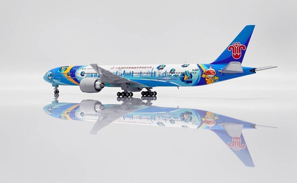 1:400 JC Wings CHINA SOUTHERN BOEING 777-300ER Passenger Airplane Diecast Model