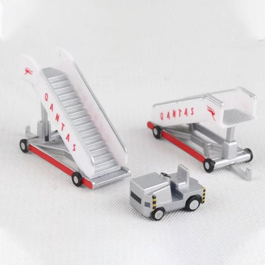 Herpa Qantas historical passenger stairs with tractor 1/200 finished plane model