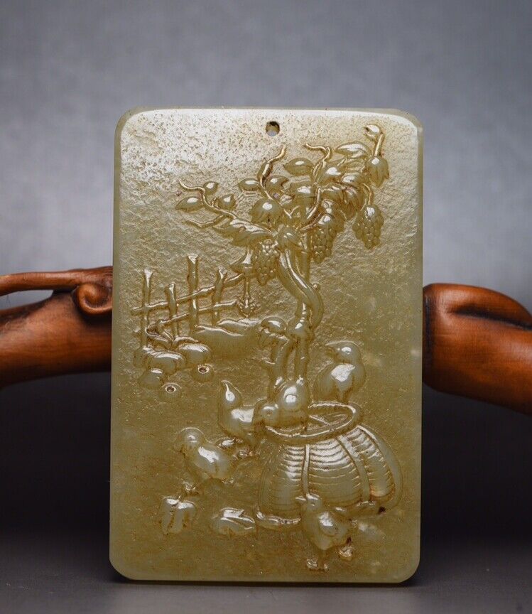 Chinese Natural Hetian Jade Carving Bird Statue Exquisite Pendant Jewelry Art