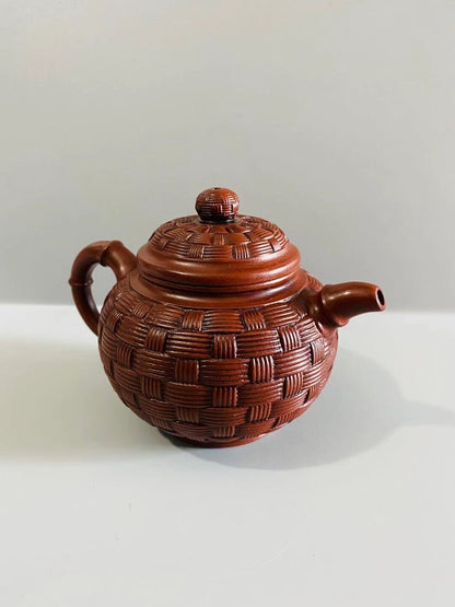 Chinese Yixing Zisha Clay Handmade Exquisite Teapot（竹编掇只壶 底款：姜礼明）