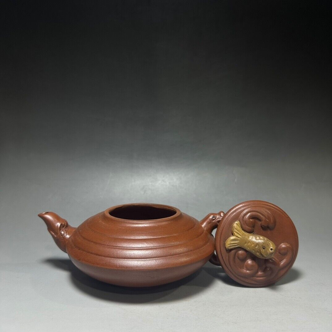 Chinese Yixing Zisha Clay Handmade Exquisite Teapot（如鱼得水 底款：顾景舟）