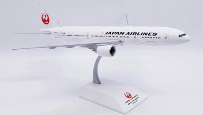 1:200 JC Wings Japan Airlines Boeing 777-200ER Passenger Diecast Airplane Model