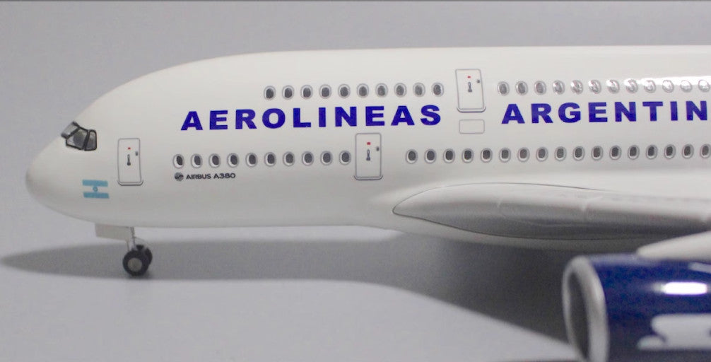 1:160 46CM AEROLINEAS ARGENTINAS AIRBUS A380 Airplane Landing Gear Resin Model