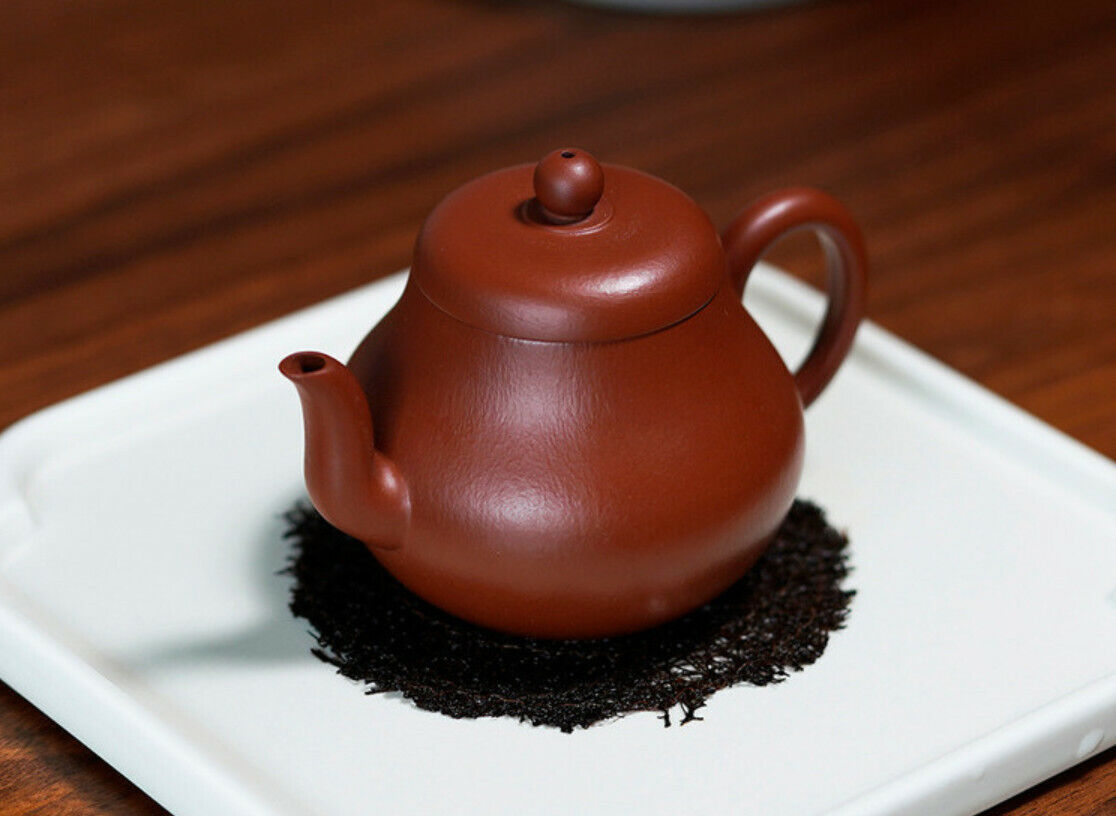 150cc Handmade Purple Sand Tea Pot in Yixing, China, Red Clay High Pear Gongfu Tea Pot-