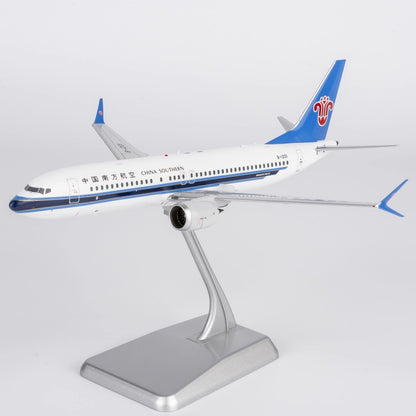 1:200 NGmodels China Southern Boeing 737 MAX 8 Passenger Diecast Airplane Model