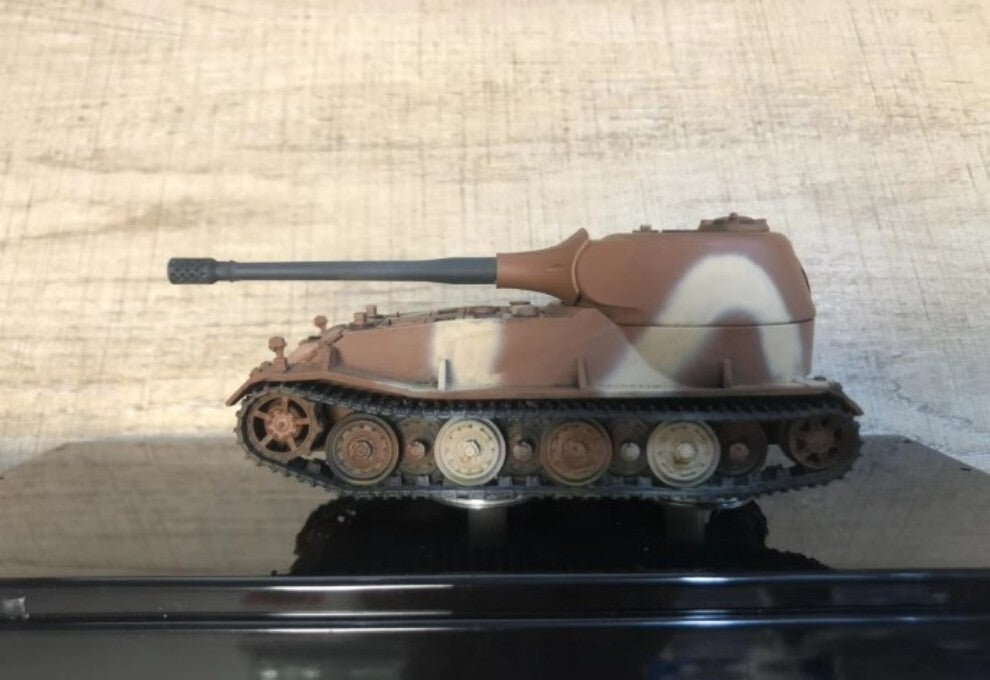 72081B 1/72 German Lion Heavy Tank VK7201K Finished Model