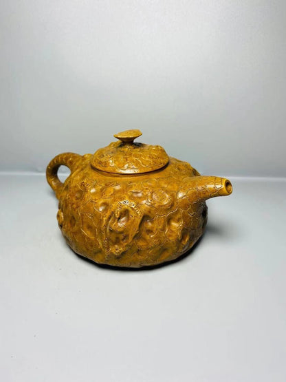 Chinese Yixing Zisha Clay Handmade Exquisite Teapot （灵芝供春壶 底款：陈鸣远）